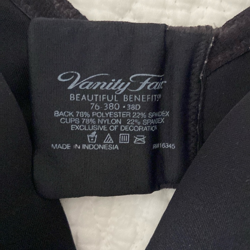 Vanity Fair Lightly Lines Full Coverage Underwire… - image 3